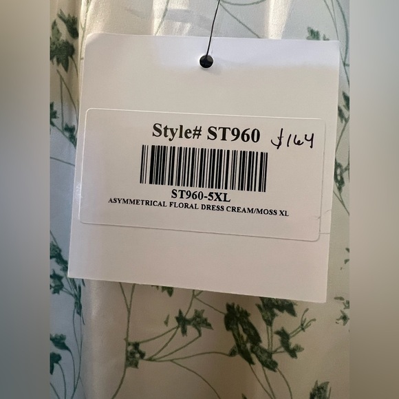 STATIC ASYMMETRICAL FLORAL PRINTED DRESS, NEW! - Picture 7 of 9